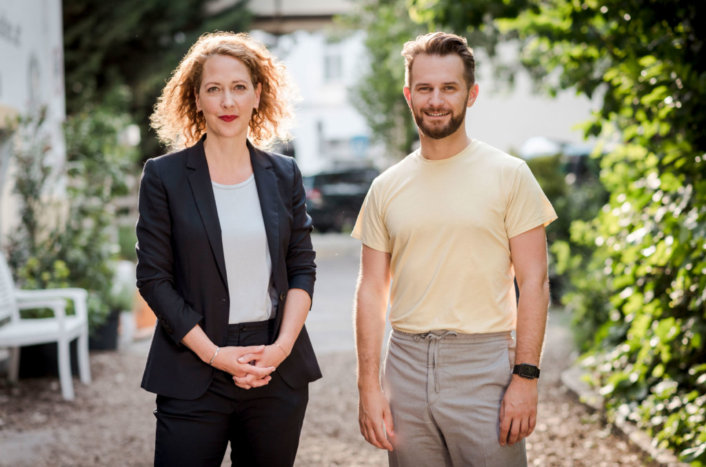 Portrait von Judith Pühringer und Peter Kraus