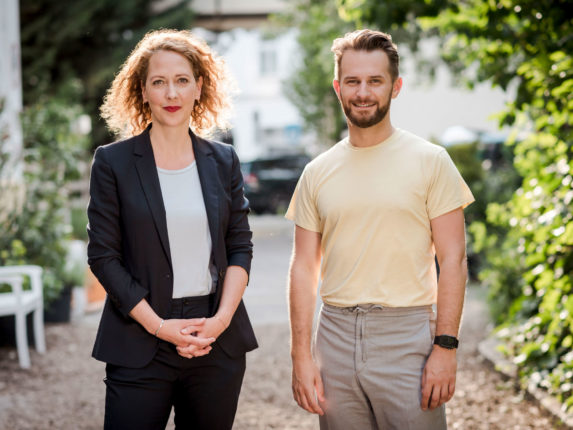 Portrait von Judith Pühringer und Peter Kraus