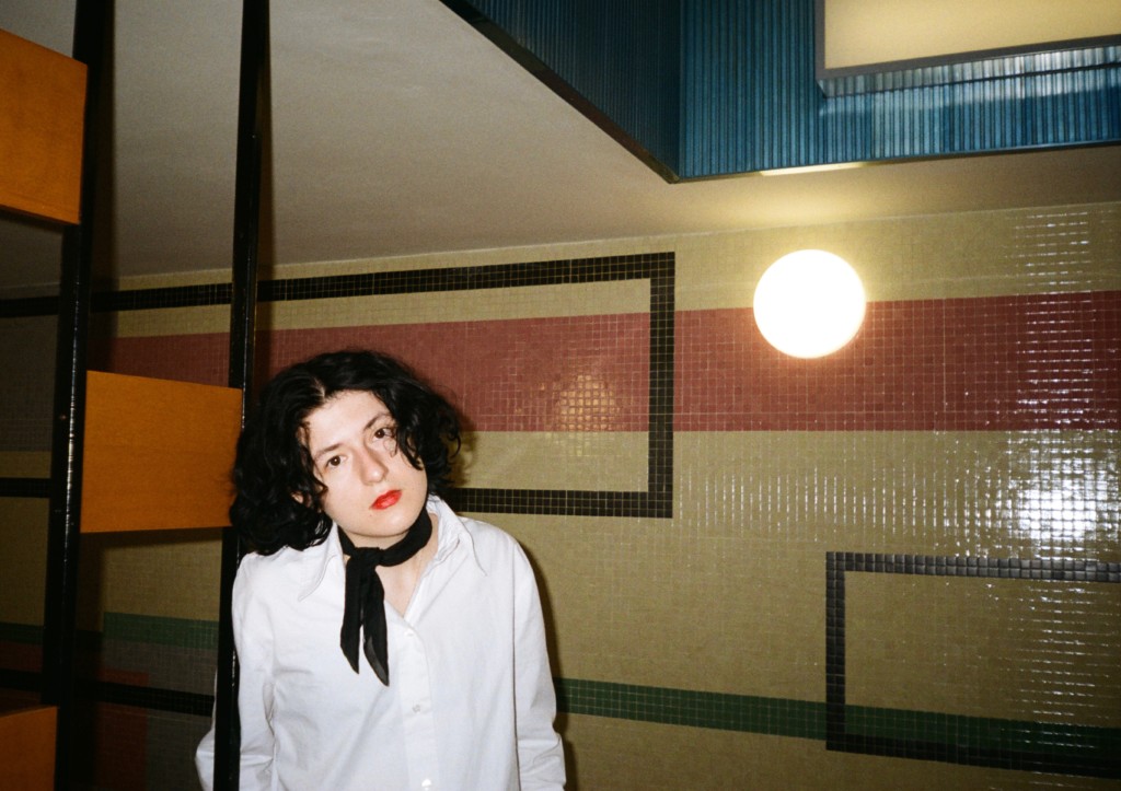 Porträtfoto der Sängerin Edna Million